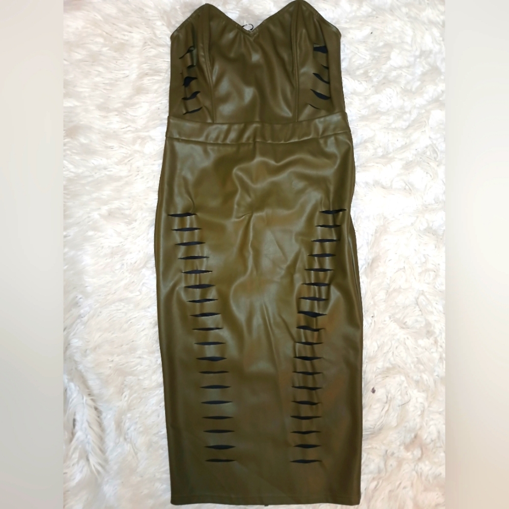 Women strapless leather knee length dress size medium from fashion nova